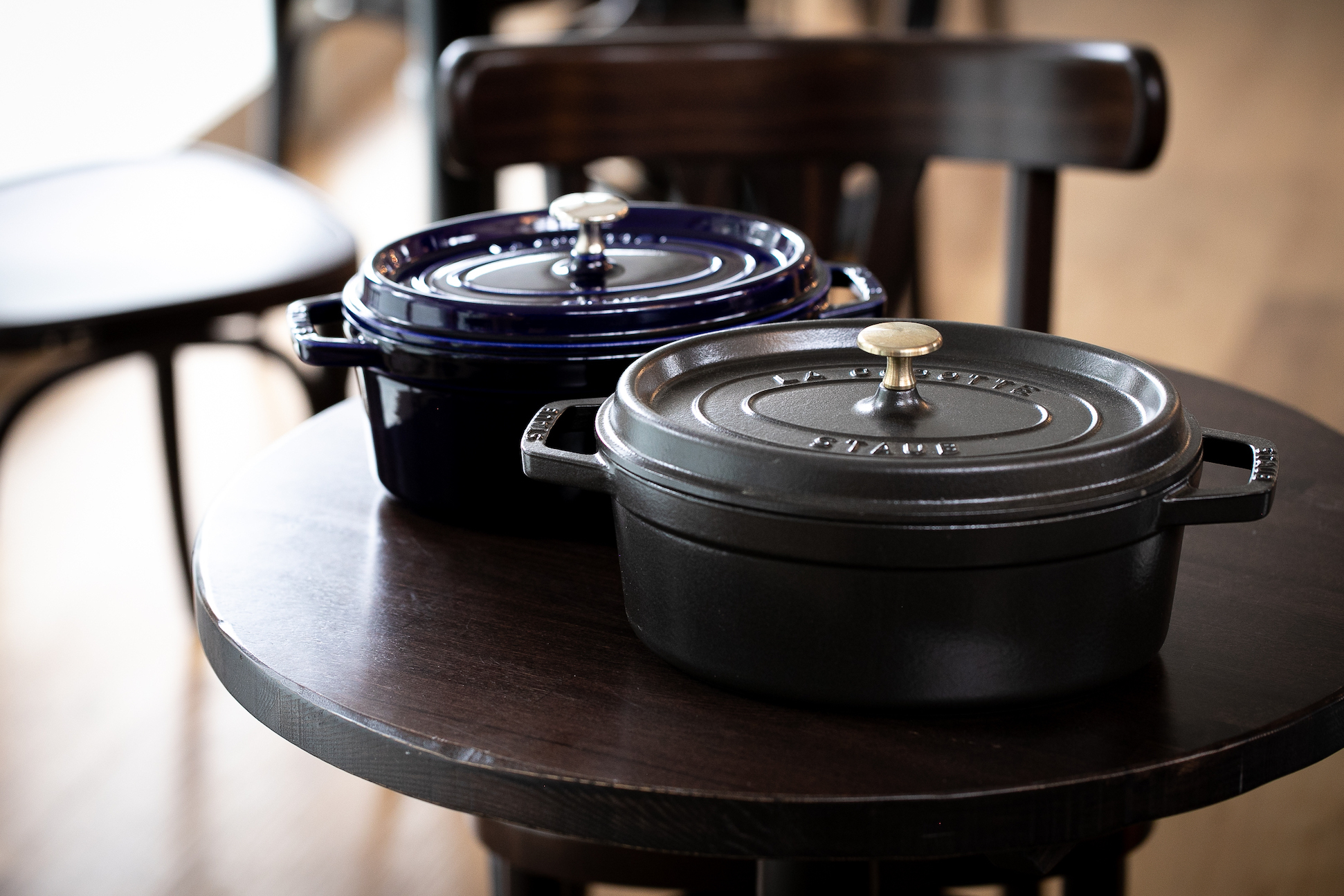 STAUB ストウブ　27cm 両手鍋　マスタード　27㎝　オーバル　鍋種類鍋